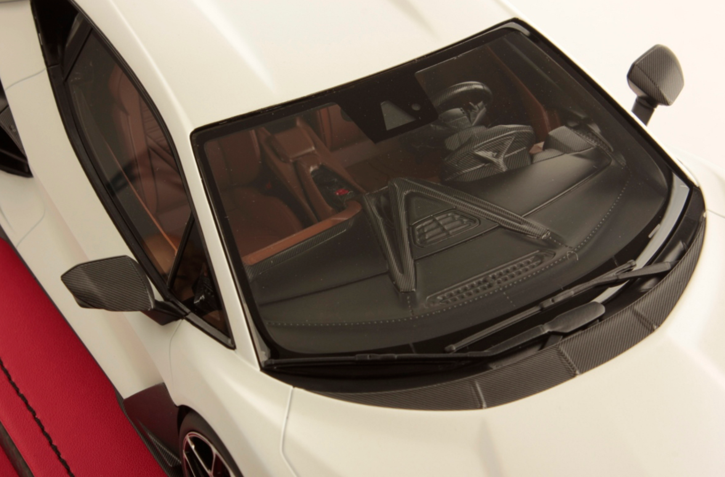 Lamborghini Revuelto - Bianco Siderale matte - 1:18