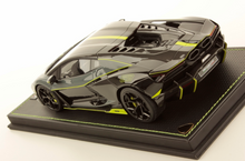 Load image into Gallery viewer, Lamborghini Revuelto - Grigio Telesto with Nero Noctis / Verde Scandal Livery - 1:18
