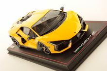 Load image into Gallery viewer, Lamborghini Revuelto - Giallo - 1:18
