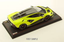 Load image into Gallery viewer, Lamborghini Fenomeno - Giallo Crius - 1:18
