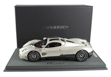 Load image into Gallery viewer, Pagani Utopia - Grey Rinascimento - OPT Carbon fiber - 1:18
