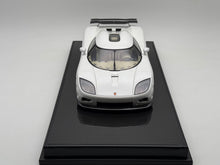 Load image into Gallery viewer, Koenigsegg CCXR - Pearl White - 1:18
