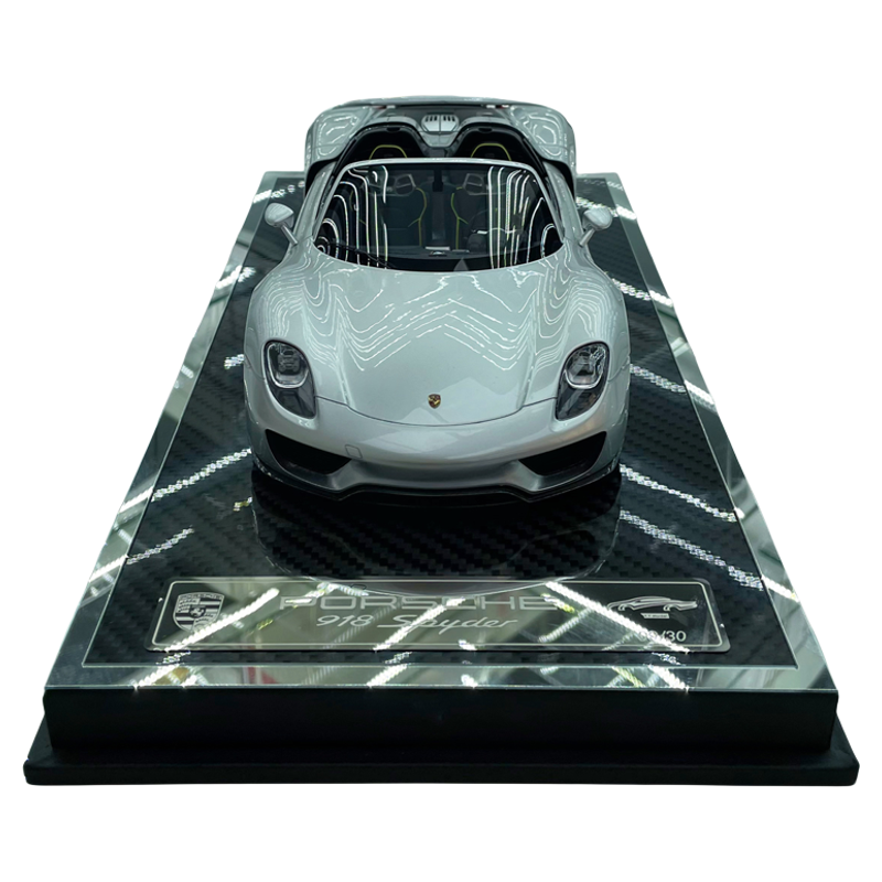 Porsche 918 Spyder - Silver - 1:18