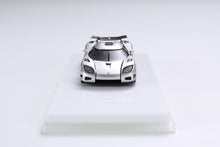 Load image into Gallery viewer, Koenigsegg CCXR - Silver - 1:64
