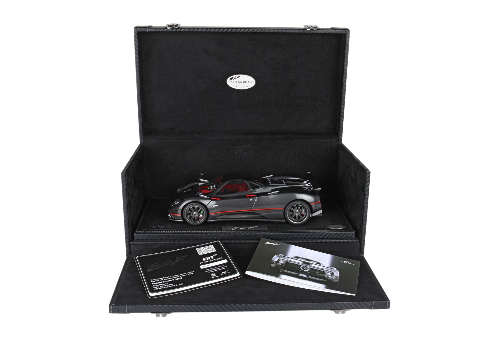 Pagani Zonda F - gloss carbon black OPEN PARTS - 1:18