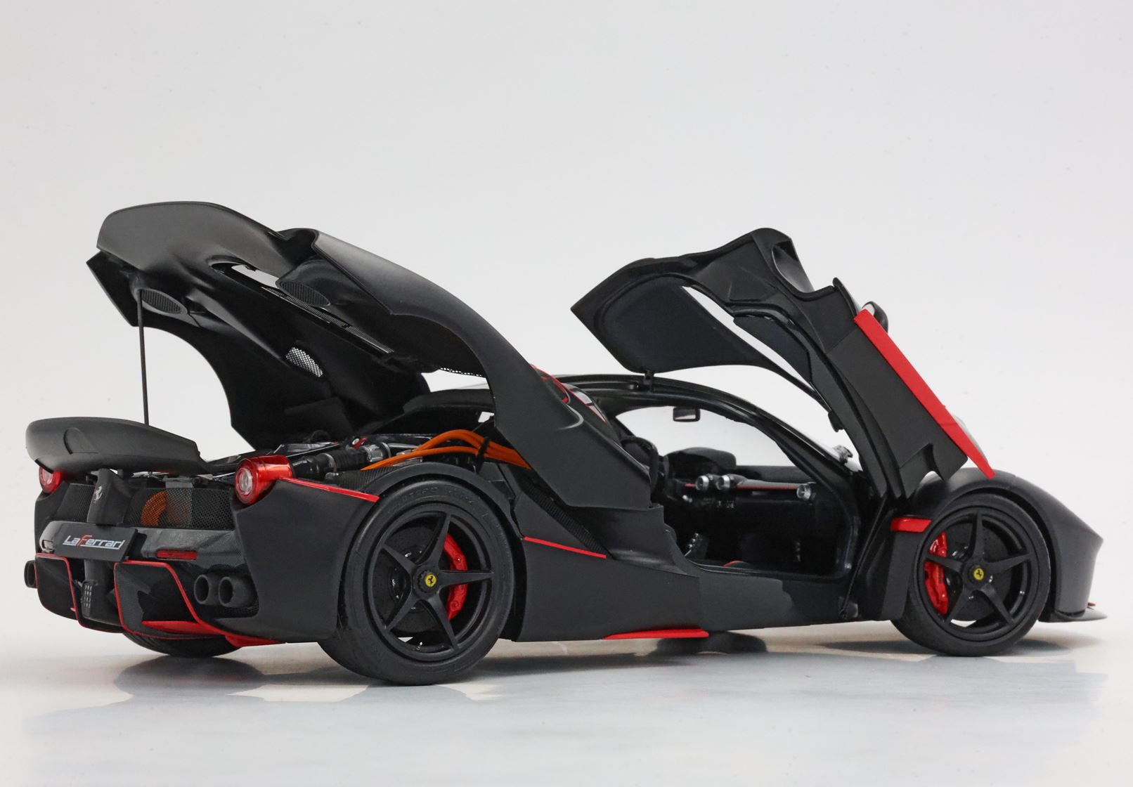 Ferrari LaFerrari - Fernando Alonso spec matte black with red stripes OPEN PARTS - 1:18