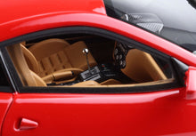 Load image into Gallery viewer, Ferrari 599 GTB - Race Red Cuoio interior - 1:18
