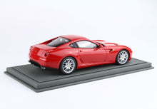 Load image into Gallery viewer, Ferrari 599 GTB - Race Red black interior - 1:18
