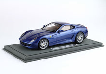 Load image into Gallery viewer, Ferrari 599 GTB - Blu Mirabeau Cuoio interior - 1:18
