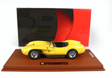 Load image into Gallery viewer, Ferrari 250 Testarossa 1957 - yellow - 1:18
