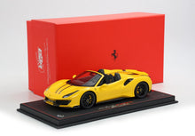 Load image into Gallery viewer, Ferrari 488 Pista Spider - Giallo Modena with two black stripes - 1:18
