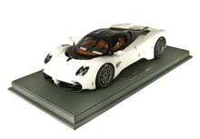 Load image into Gallery viewer, Pagani Utopia - pearl white - 1:18

