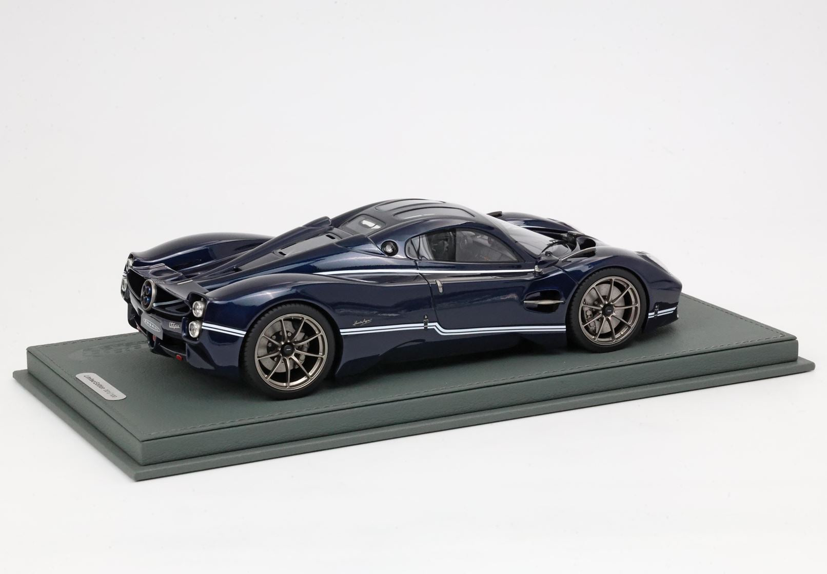Pagani Utopia - Blu Midnight glossy - 1:18