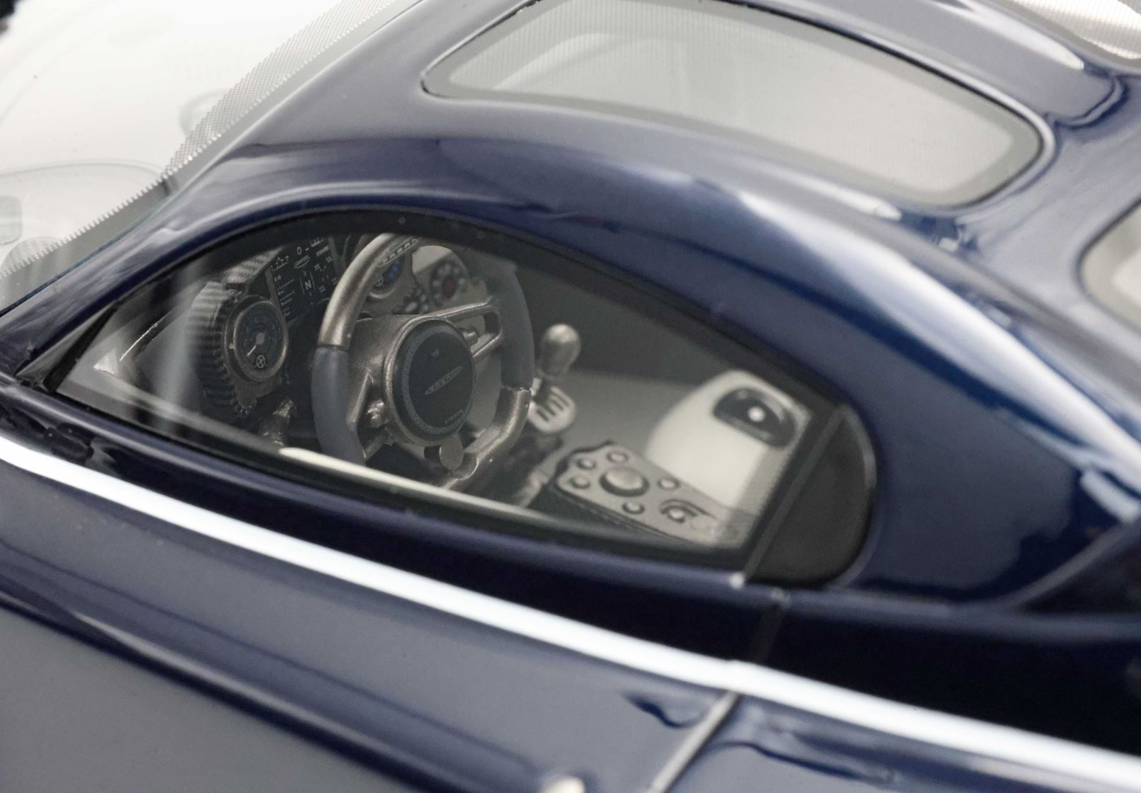Pagani Utopia - Blu Midnight glossy - 1:18