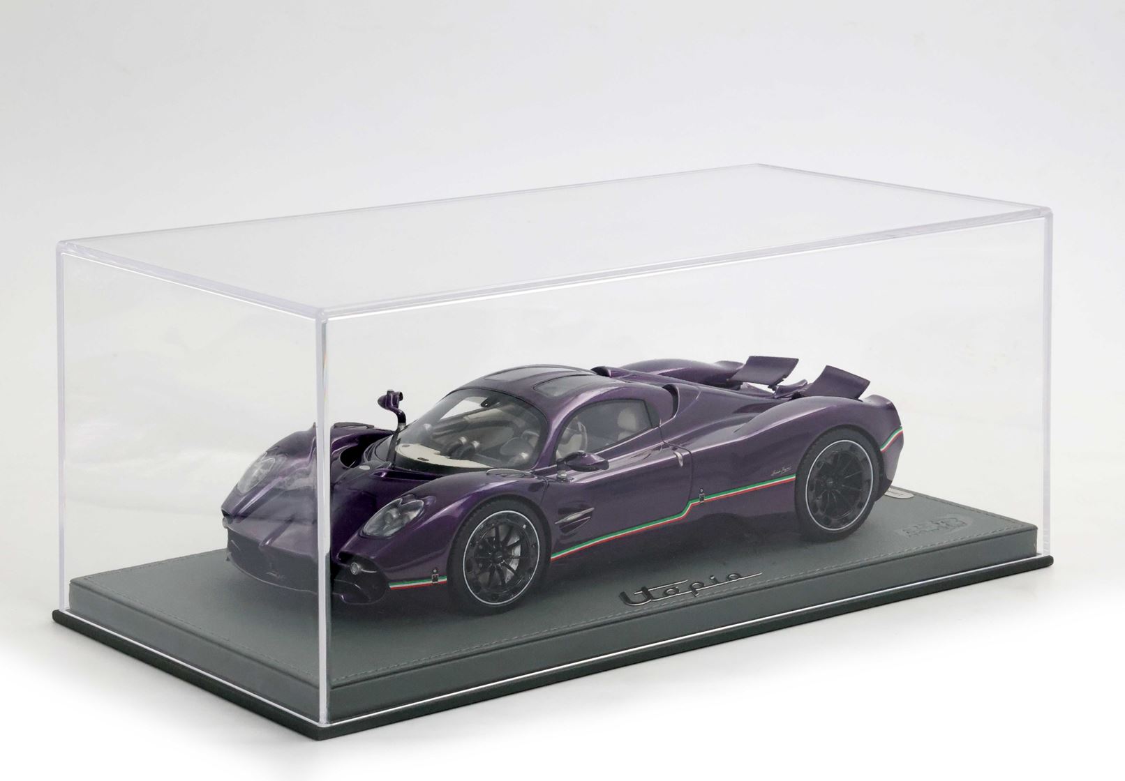 Pagani Utopia - Viola Hong Kong new version - 1:18
