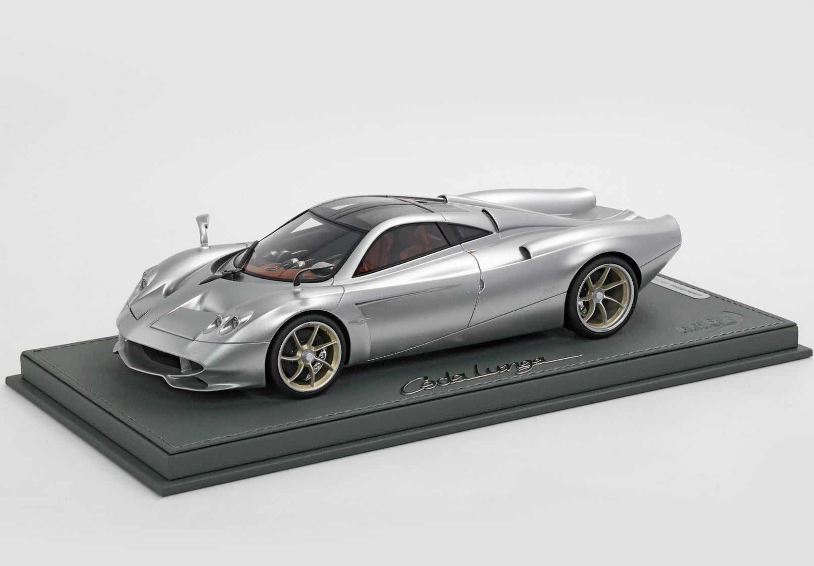 Pagani Codalunga - Semi Matt Grigio Montecarlo - 1:18