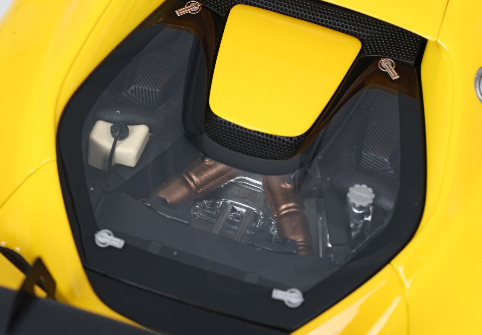 Ferrari 296 Challenge - Giallo Modena - 1:18