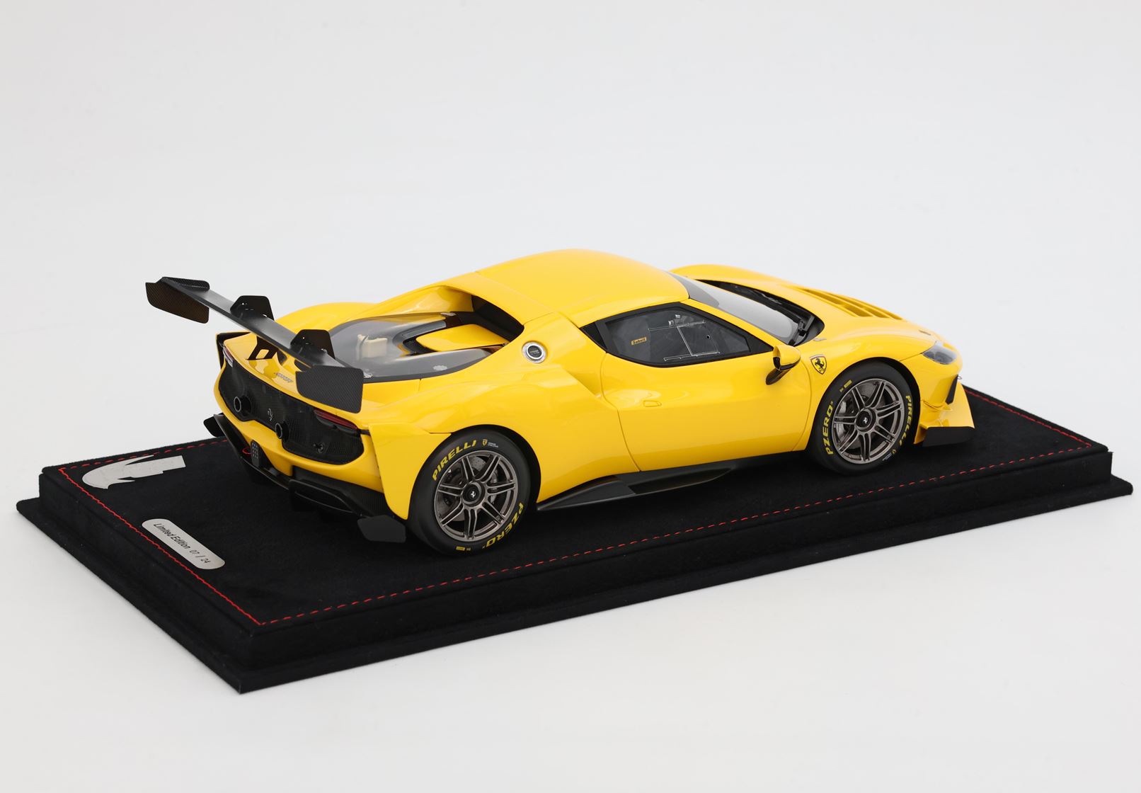 Ferrari 296 Challenge - Giallo Modena - 1:18