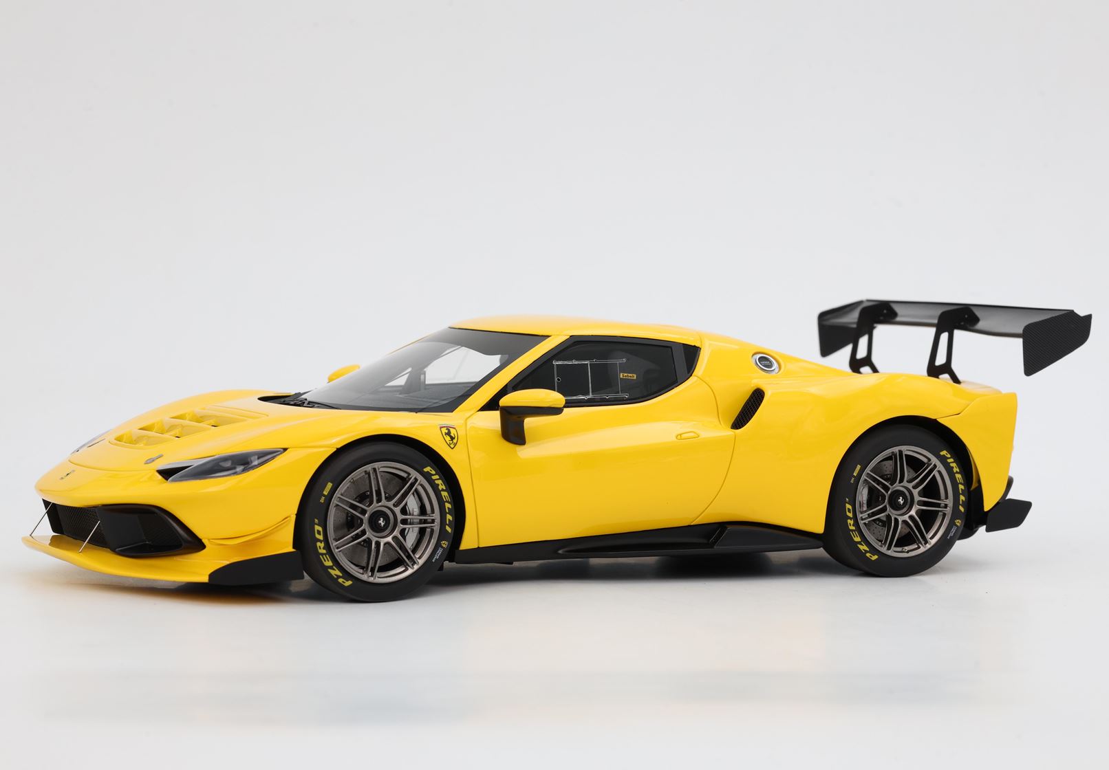 Ferrari 296 Challenge - Giallo Modena - 1:18