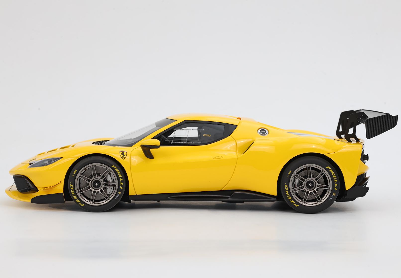 Ferrari 296 Challenge - Giallo Modena - 1:18