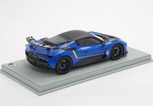 Load image into Gallery viewer, Maserati GT2 Stradale - Blu Infinito with Italian stripe - 1:18
