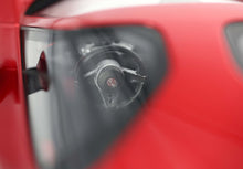 Load image into Gallery viewer, Alfa Romeo 33 Stradale - Red Villa D&#39;Este - 1:18

