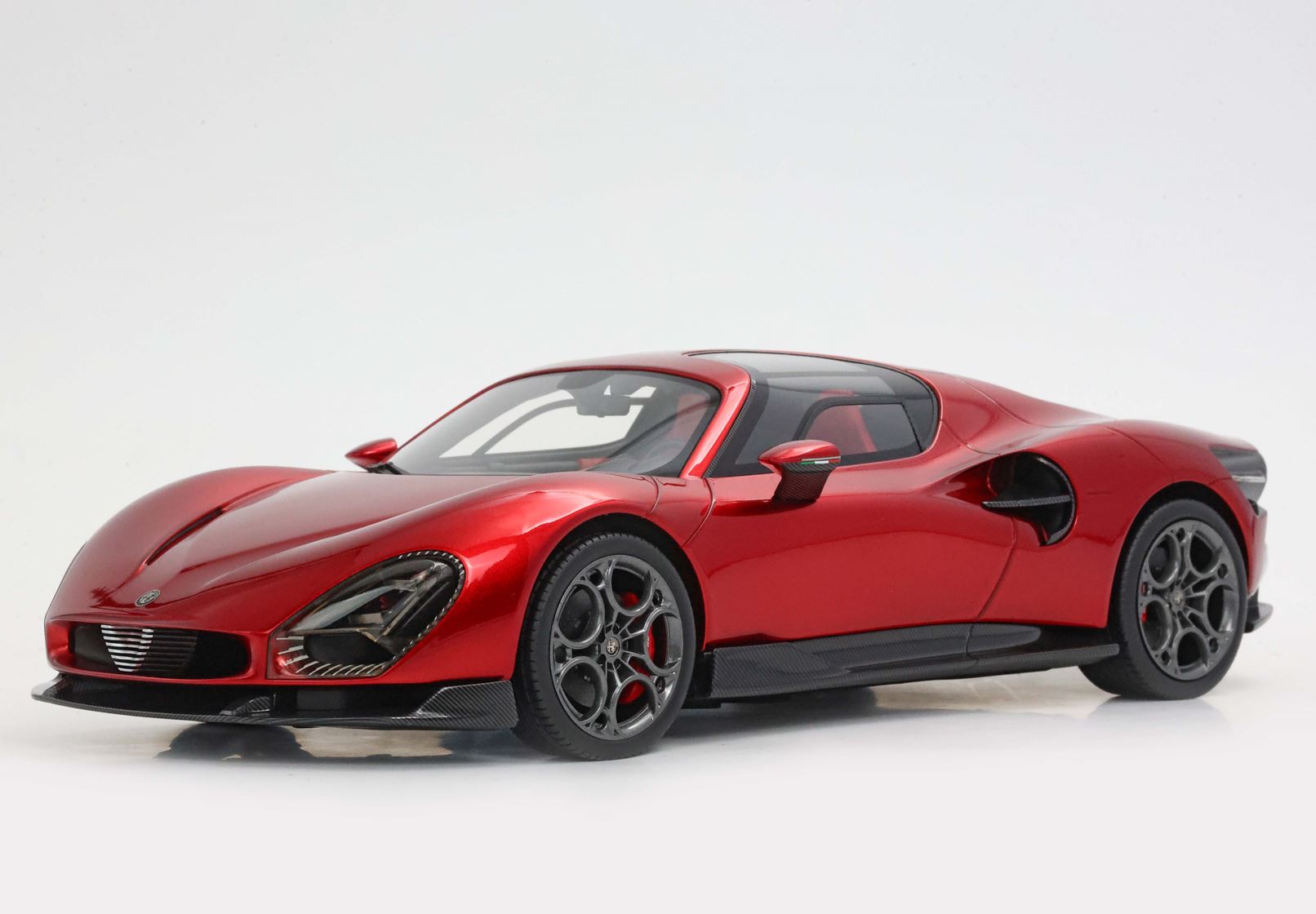 Alfa Romeo 33 Stradale - Red Villa D'Este - 1:18