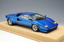 Load image into Gallery viewer, Lamborghini Countach LP5000S 1982 - metallic blue - 1:18
