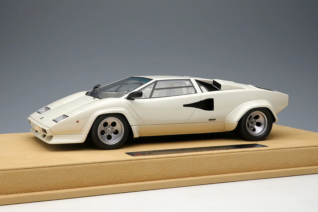 Lamborghini Countach LP5000S 1982 - white - 1:18